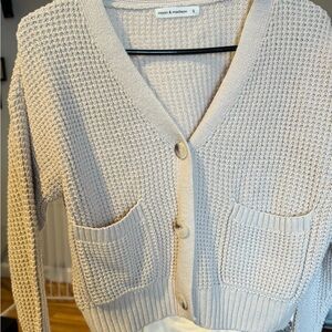 Light weight cropped cardigan
